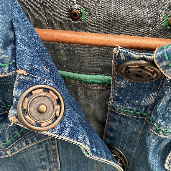 One of a kind embroidery jean jacket - Picture 7 of 7